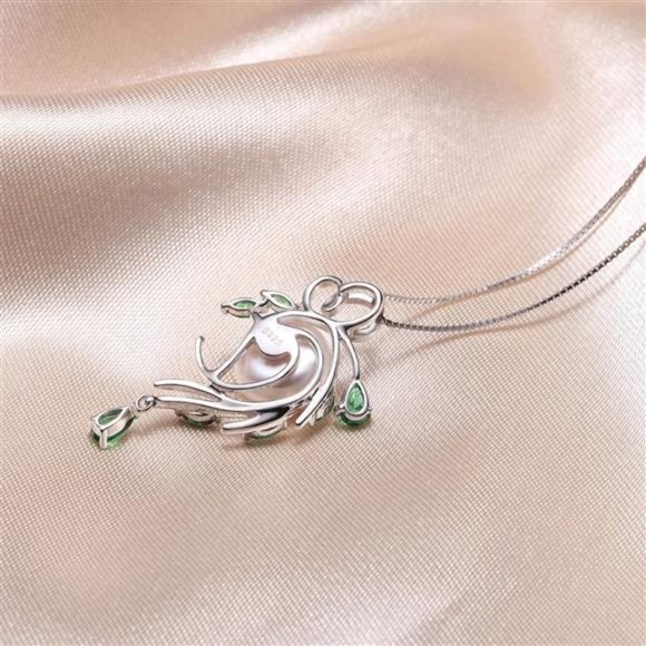 Highest Quality Sterling Sliver and Pearl Pendant Necklace - Picture 7 of 7